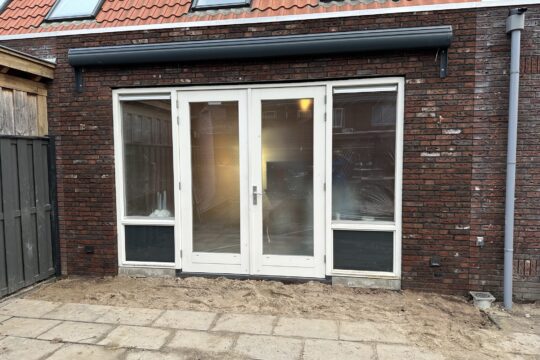 Uitbouw woning in Kesteren.